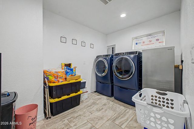 1048 W HEATHER Drive, Mesa, AZ 85201