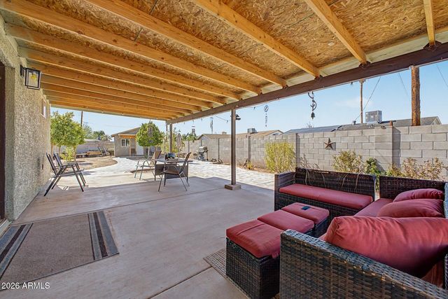1048 W HEATHER Drive, Mesa, AZ 85201