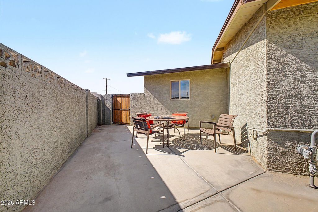 1048 W HEATHER Drive, Mesa, AZ 85201 — photo 3
