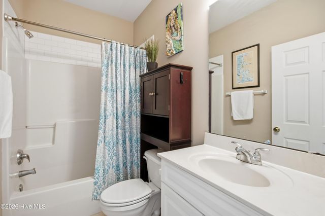 610 W Brown Street Apt E, Southport, NC 28461