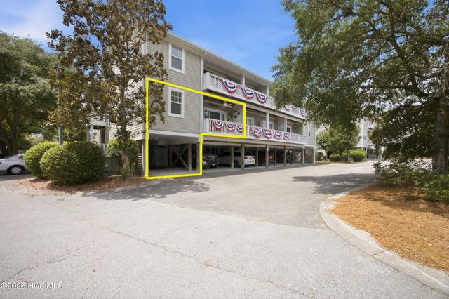 610 W Brown Street Apt E, Southport, NC 28461