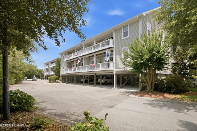 610 W Brown Street Apt E, Southport, NC 28461