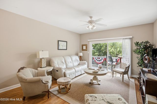 610 W Brown Street Apt E, Southport, NC 28461