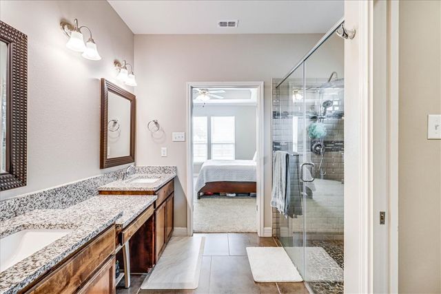 7617 Diamond Dr, Corpus Christi, TX 78414