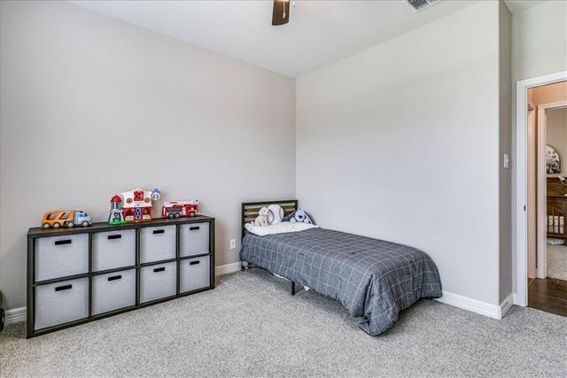 7617 Diamond Dr, Corpus Christi, TX 78414