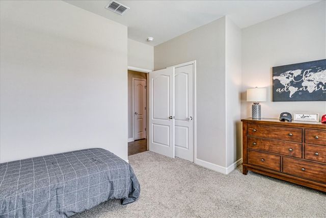 7617 Diamond Dr, Corpus Christi, TX 78414