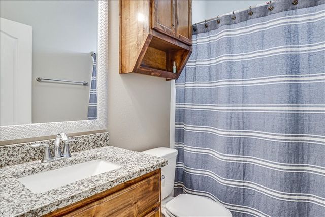 7617 Diamond Dr, Corpus Christi, TX 78414