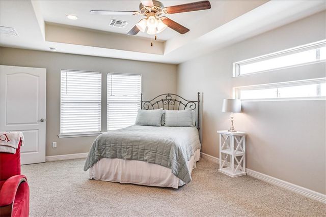 7617 Diamond Dr, Corpus Christi, TX 78414
