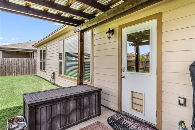 7617 Diamond Dr, Corpus Christi, TX 78414