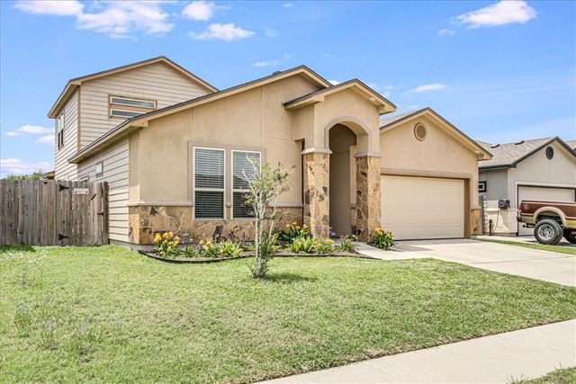 7617 Diamond Dr, Corpus Christi, TX 78414