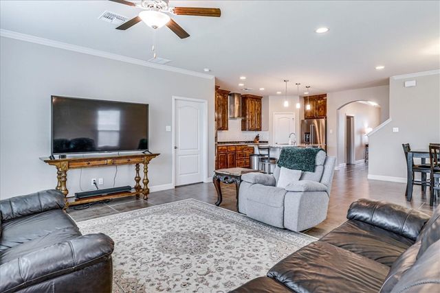 7617 Diamond Dr, Corpus Christi, TX 78414