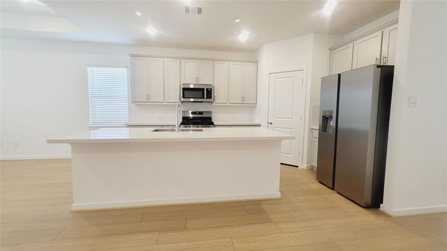 21523 Banpo Bend Drive, Cypress, TX 77433