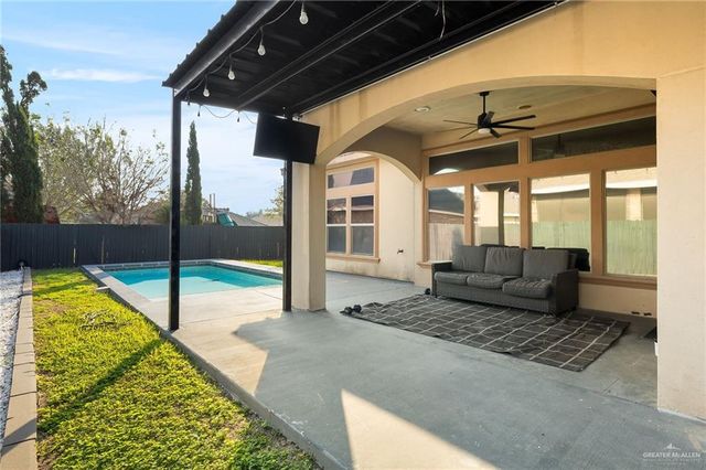 1014 Hill Country Road, Edinburg, TX 78539