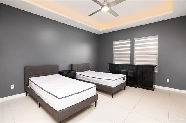 1014 Hill Country Road, Edinburg, TX 78539