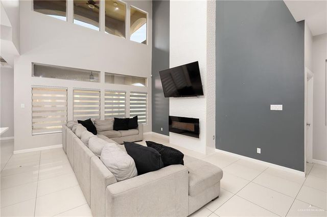 1014 Hill Country Road, Edinburg, TX 78539