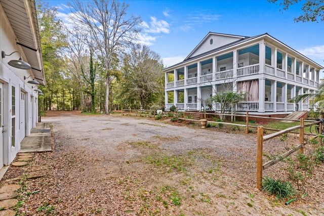 500 Sarahpina Place, Enterprise, AL 36330