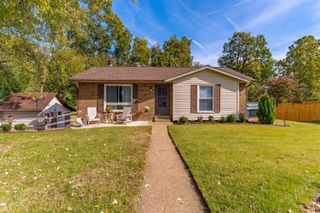 6833 Concord Drive, Newburgh, IN 47630