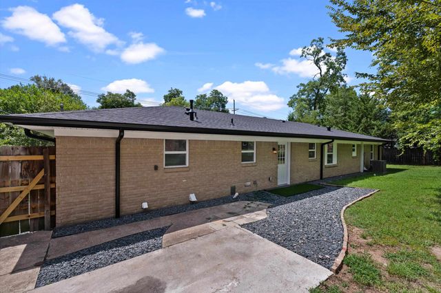 105 S Church Ave., Mount Pleasant, TX 75455