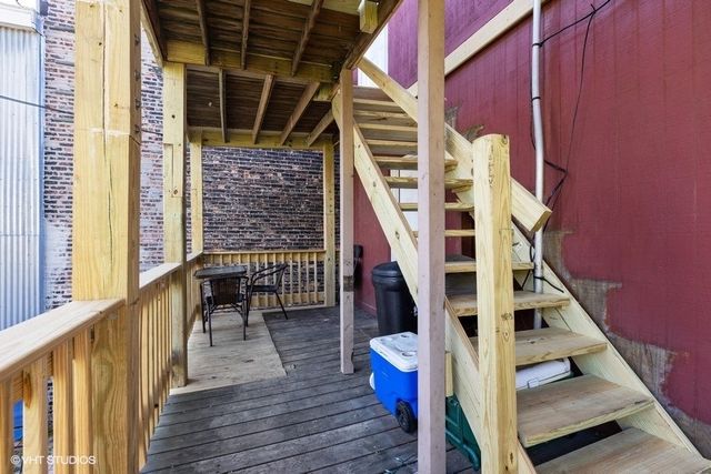 1014 W 19th Street 1R, Chicago, IL 60608