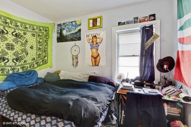 1014 W 19th Street 1R, Chicago, IL 60608
