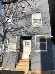 1014 W 19th Street 1R, Chicago, IL 60608