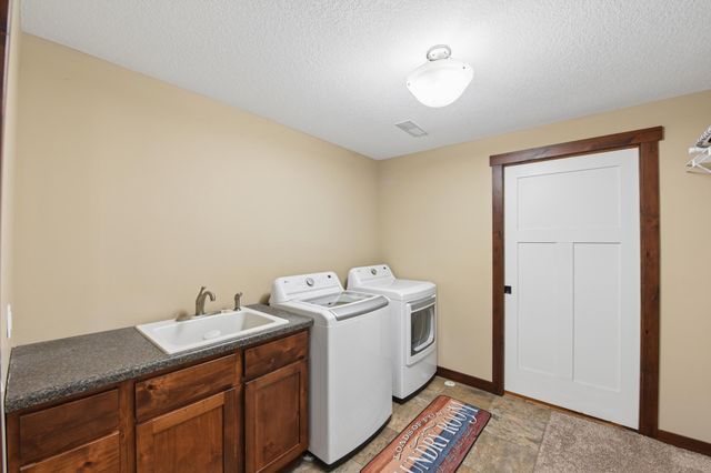 1771 Kimberly Circle, River Falls, WI 54022