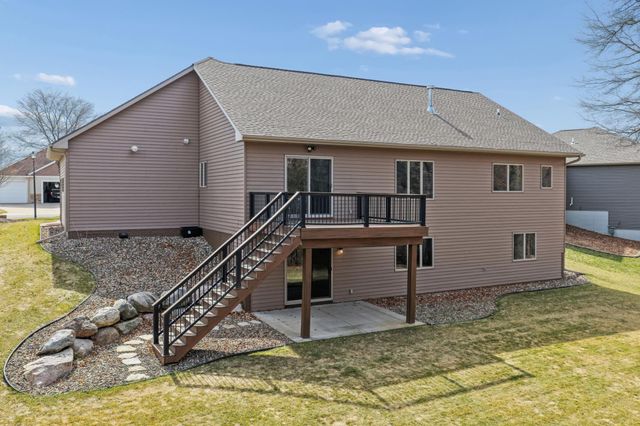 1771 Kimberly Circle, River Falls, WI 54022