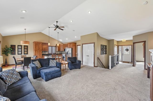 1771 Kimberly Circle, River Falls, WI 54022