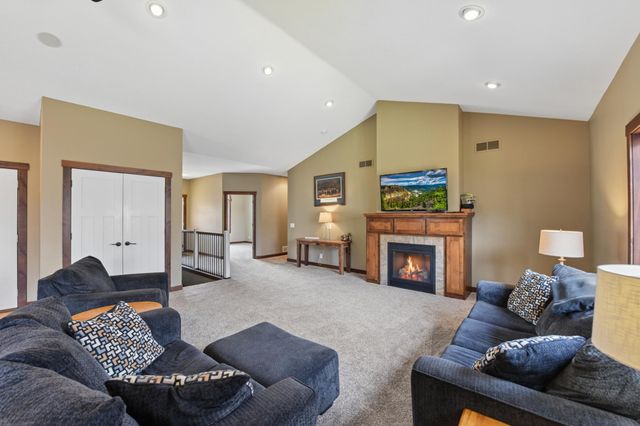 1771 Kimberly Circle, River Falls, WI 54022