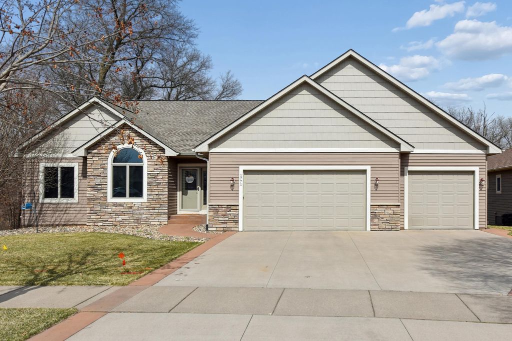 1771 Kimberly Circle, River Falls, WI 54022