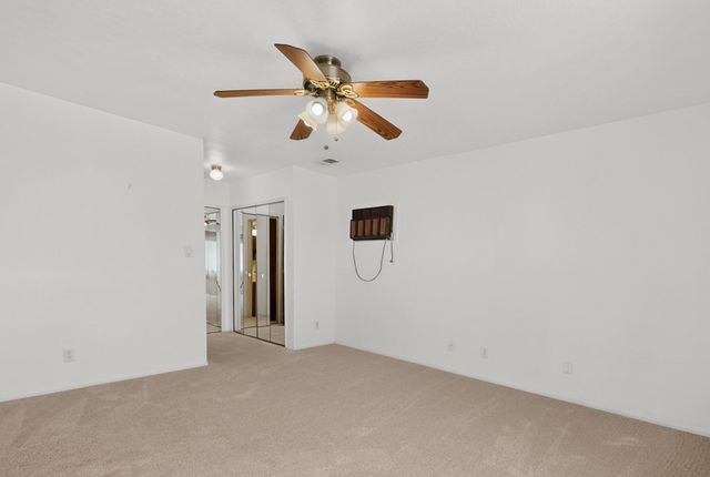 611 Chuckwagon Road SE, Rio Rancho, NM 87124