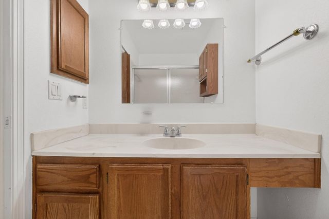 611 Chuckwagon Road SE, Rio Rancho, NM 87124