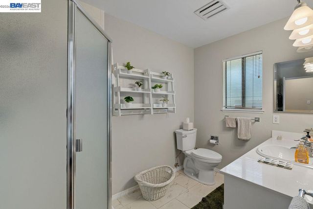 1112 San Antonio Ave, Alameda, CA 94501