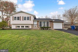 905 TUSCARORA DR SW, Leesburg, VA 20175
