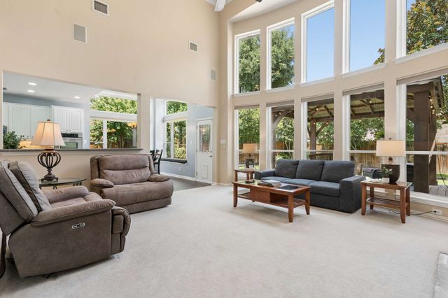 8609 Spectrum Drive, Mckinney, TX 75072