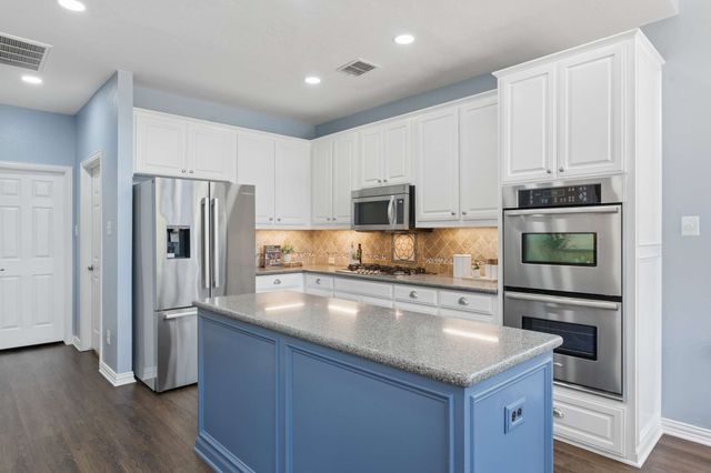 8609 Spectrum Drive, Mckinney, TX 75072