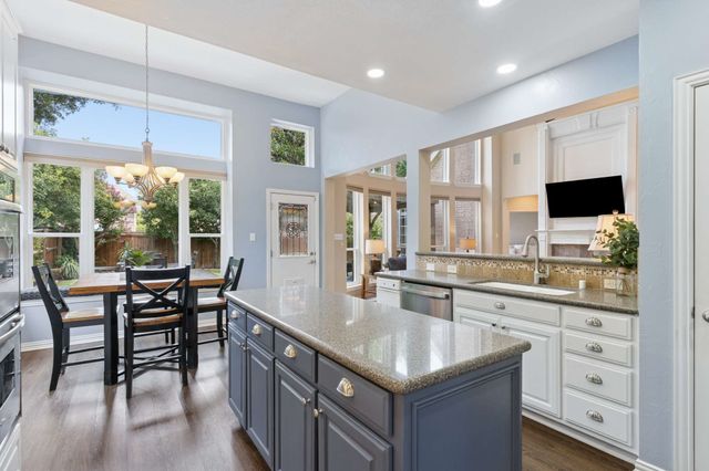 8609 Spectrum Drive, Mckinney, TX 75072