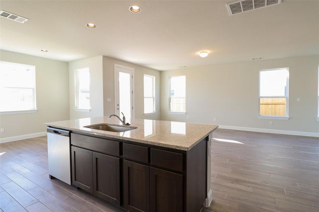 105 Bent Trail LN, Georgetown, TX 78628