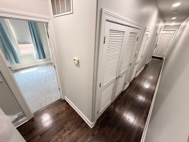 3862 S Lake Park Avenue 1s, Chicago, IL 60653