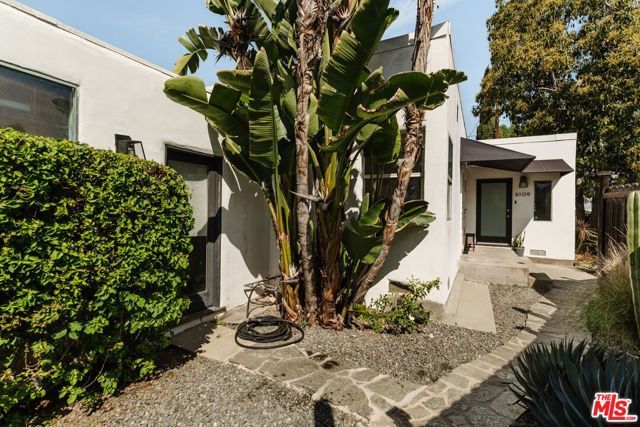 6109 Melvil Street, Culver City, CA 90232