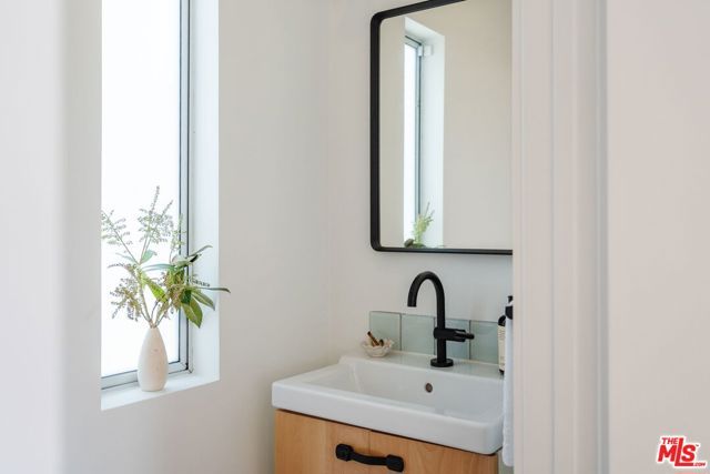 6109 Melvil Street, Culver City, CA 90232