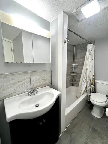 572 Main Street B, Watertown, MA 02472