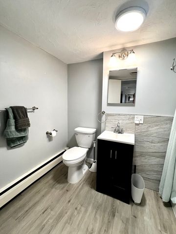 572 Main Street B, Watertown, MA 02472