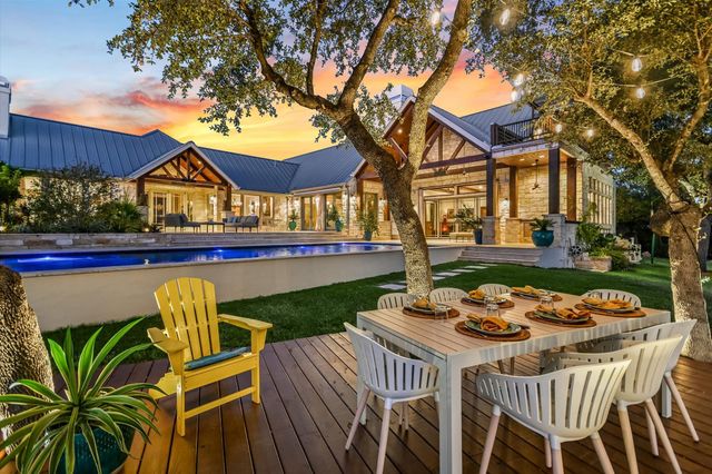 601 Crystal Creek DR, Austin, TX 78746