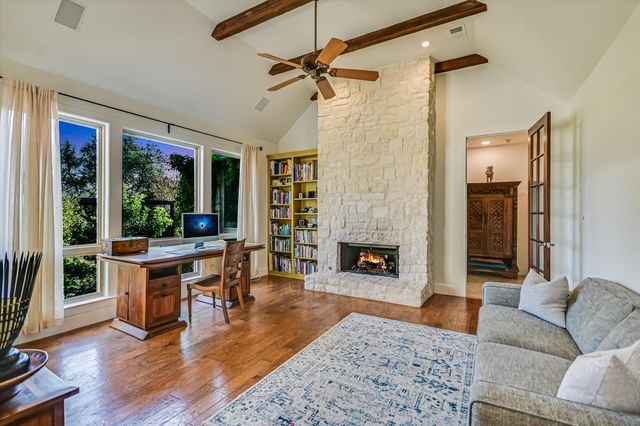 601 Crystal Creek DR, Austin, TX 78746