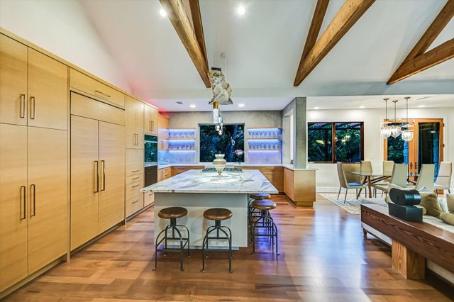 601 Crystal Creek DR, Austin, TX 78746