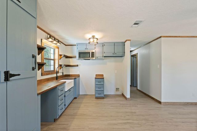 13 Merlin Spur, Huntsville, TX 77320