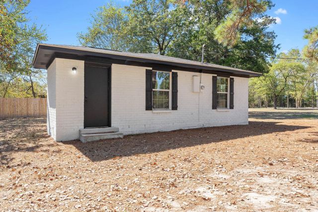 13 Merlin Spur, Huntsville, TX 77320