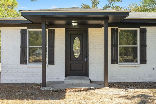 13 Merlin Spur, Huntsville, TX 77320