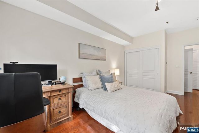 87 Jackson Street 2C, Hoboken, NJ 07030